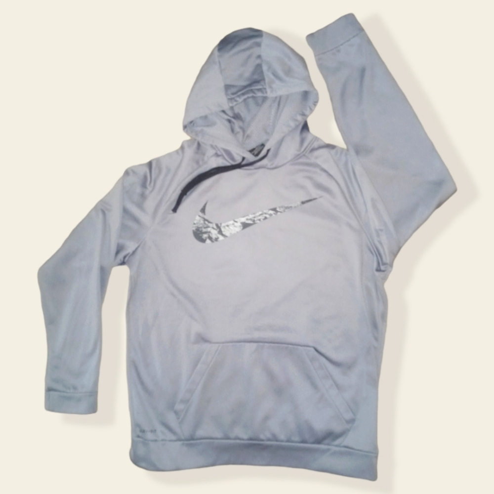 Nike Dri-Fit pullover hoodie - Size L